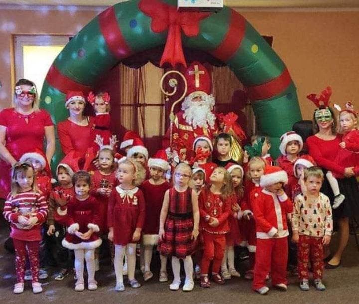Wizyta Świętego Mikołaja w Punkcie Przedszkolnym w Jastkowicach - Obrazek 2