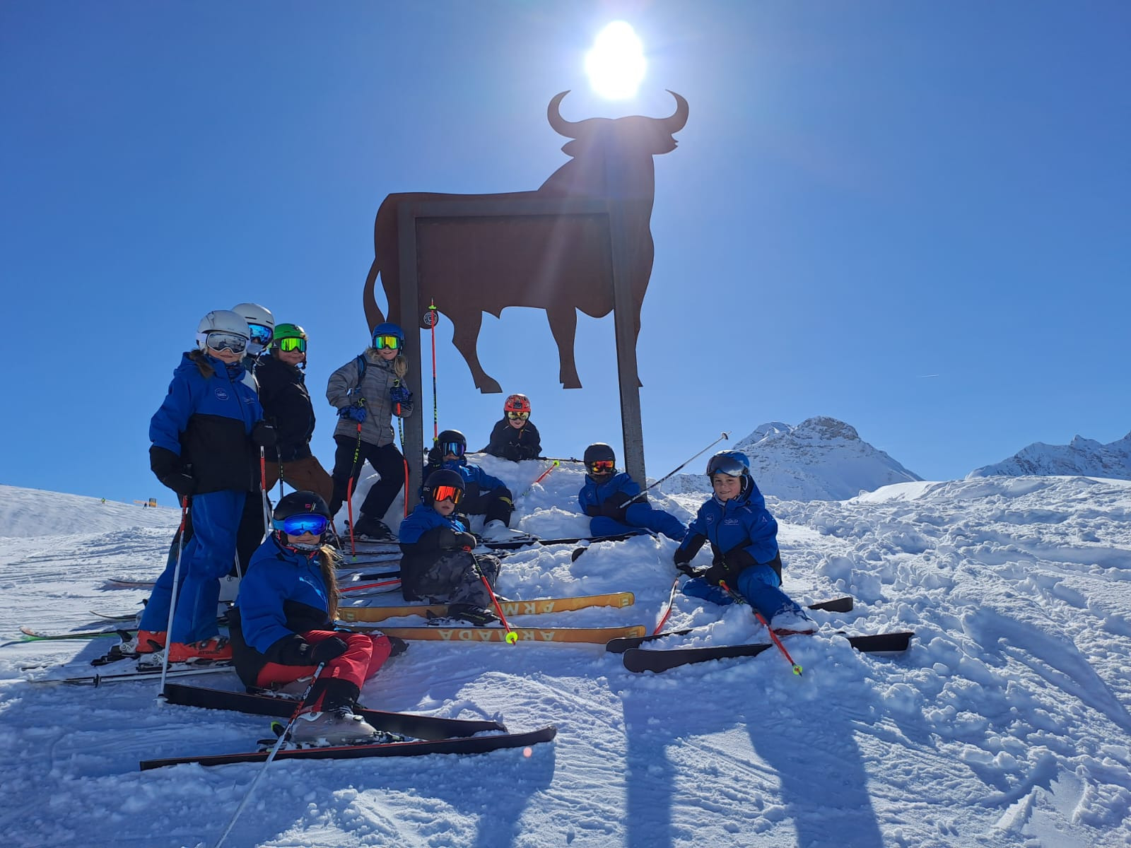 Skitag aller Klassen in Warth - Bild 1