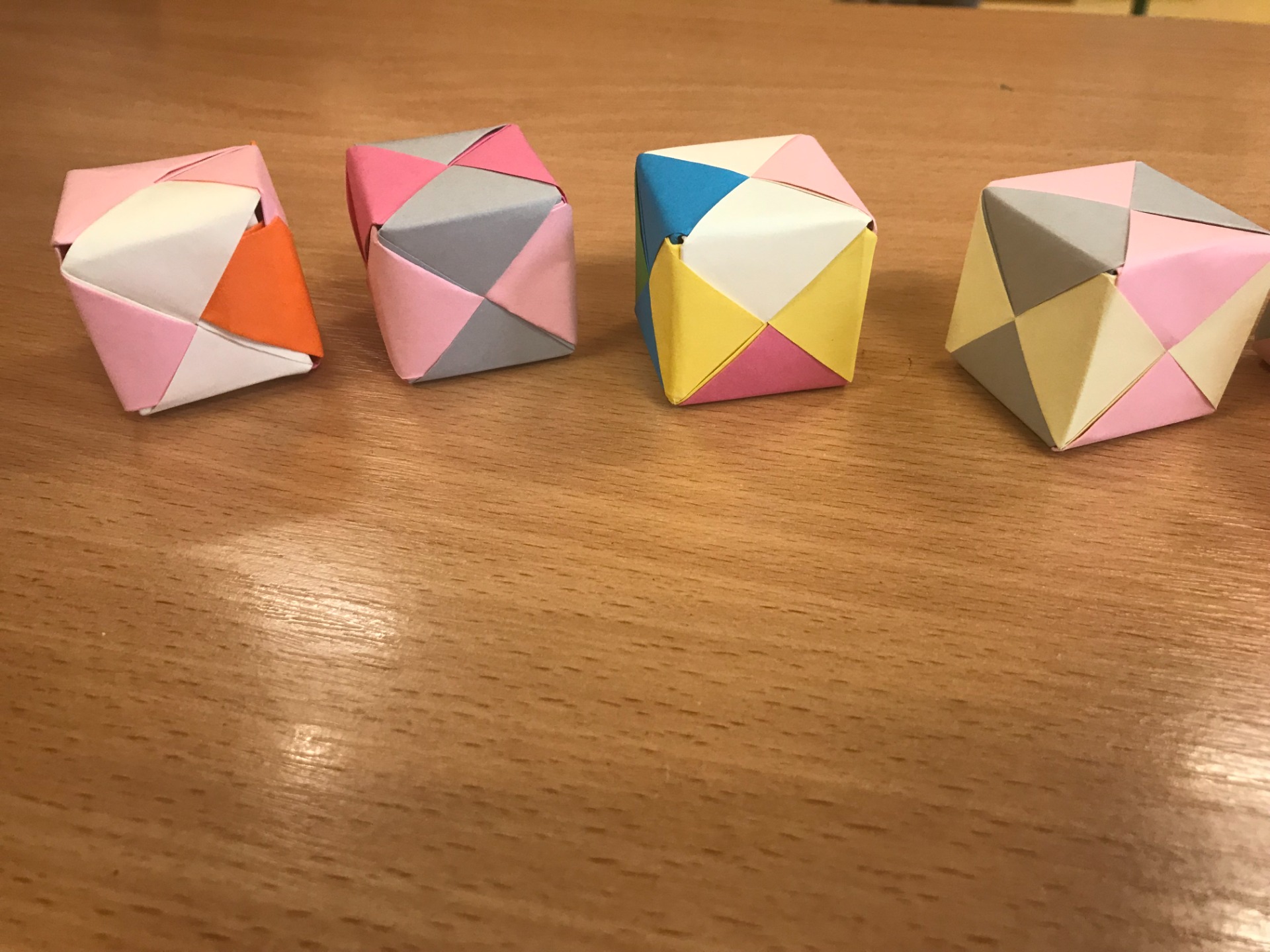 Origami na kółku matematycznym w kl.VI - Obrazek 1