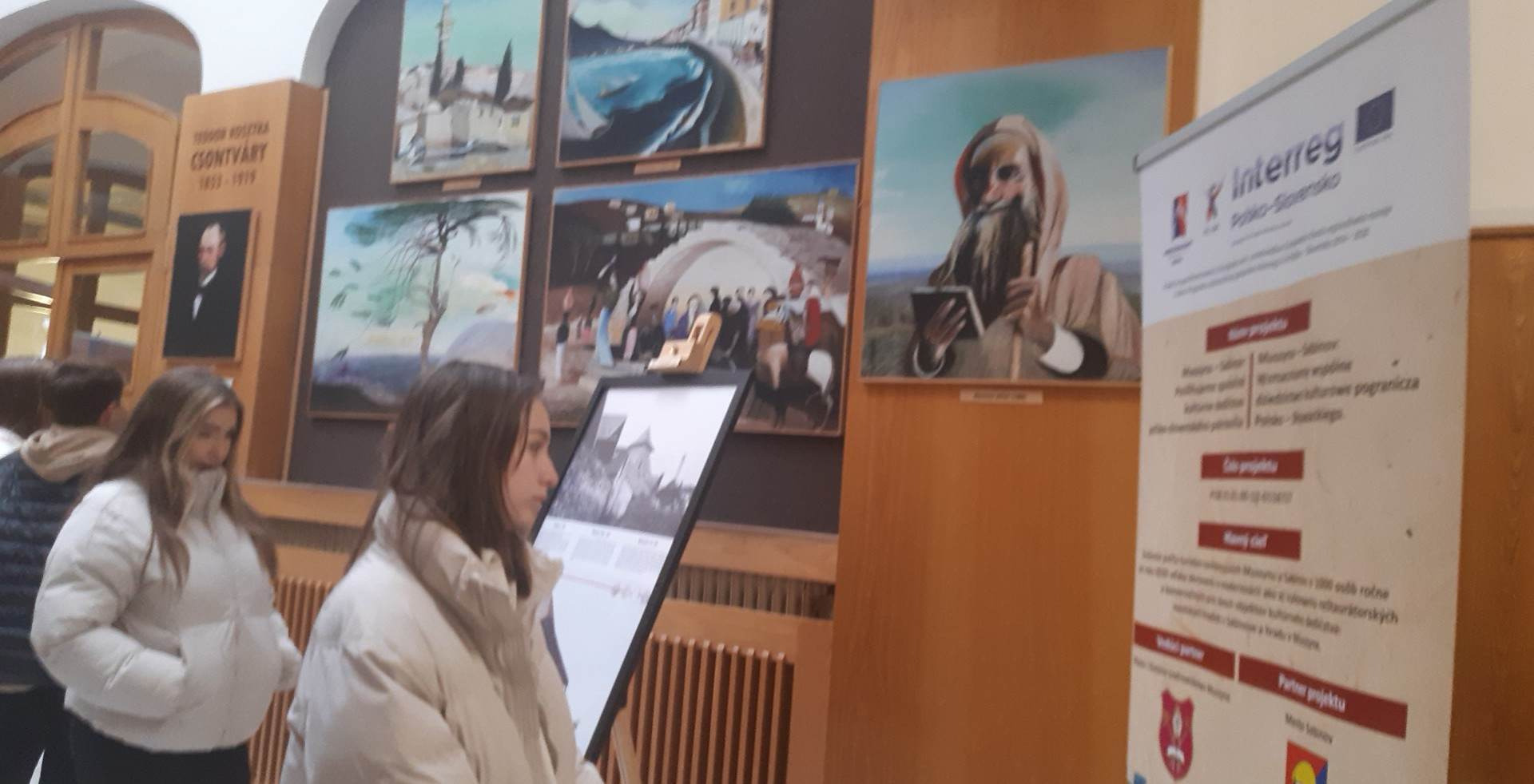 Návšteva umeleckých expozícií na Mestskom úrade v Sabinove - Obrázok 2