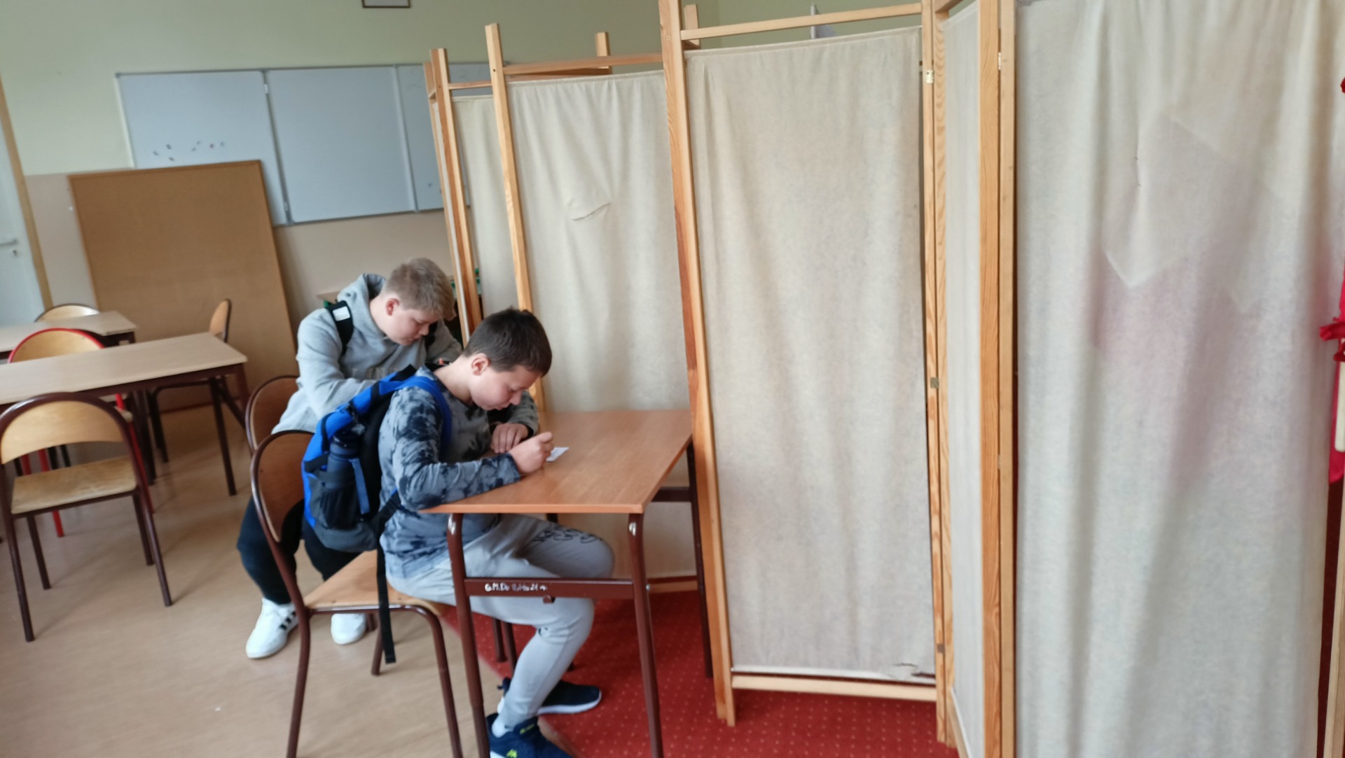 Szkolne wybory parlamentarne 2023 „Młodzi głosują” już za nami. - Obrazek 4