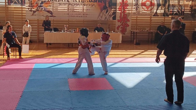 Sukces naszego ucznia w Ogólnopolskim Turnieju Karate - Obrazek 3