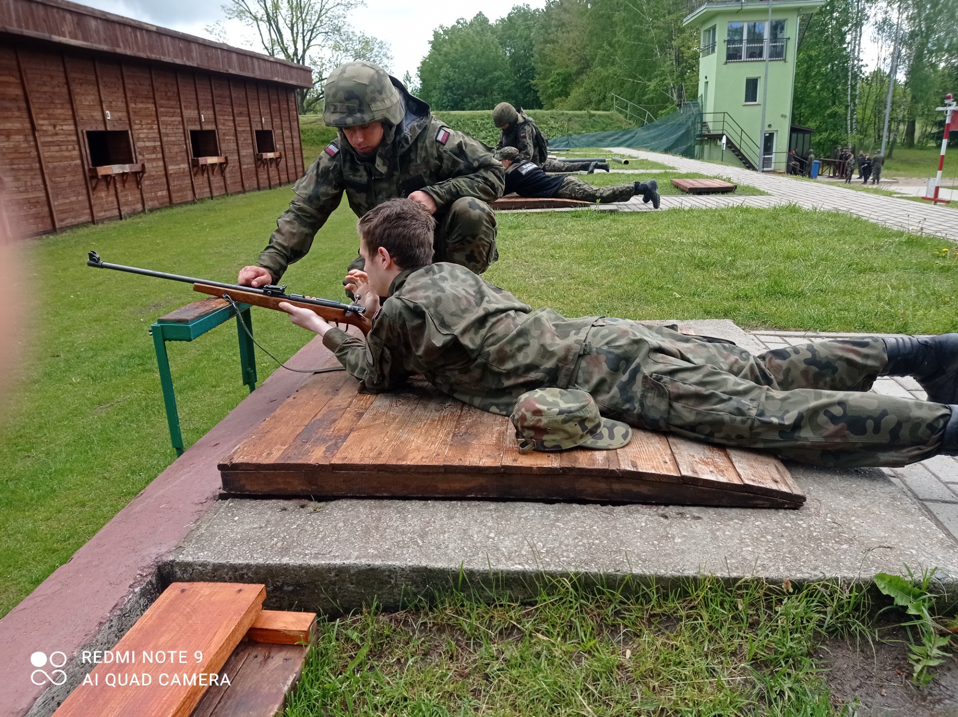 Szkolenie strzeleckie klas mundurowych w dniu 27.05.2022r. na strzelnicy 11 MPA - Obrazek 6
