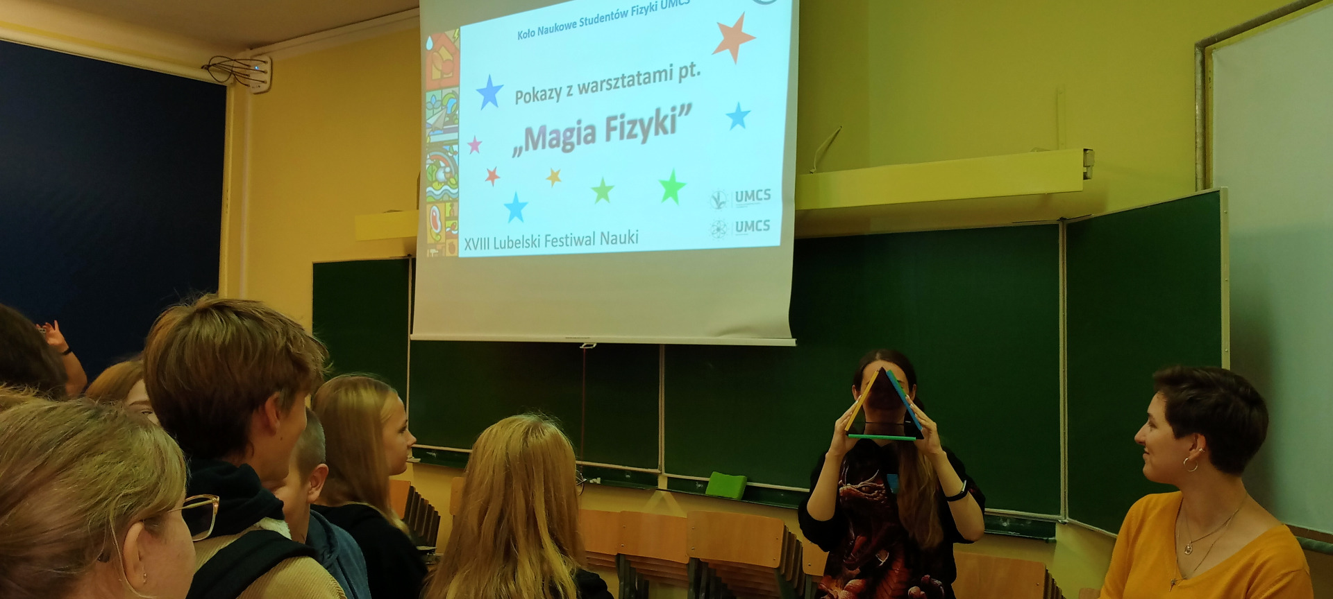 Wycieczka uczniów klasy VII i VIII na warsztaty Magia Fizyki w ramach Festiwalu Nauki w Lublinie - Obrazek 2
