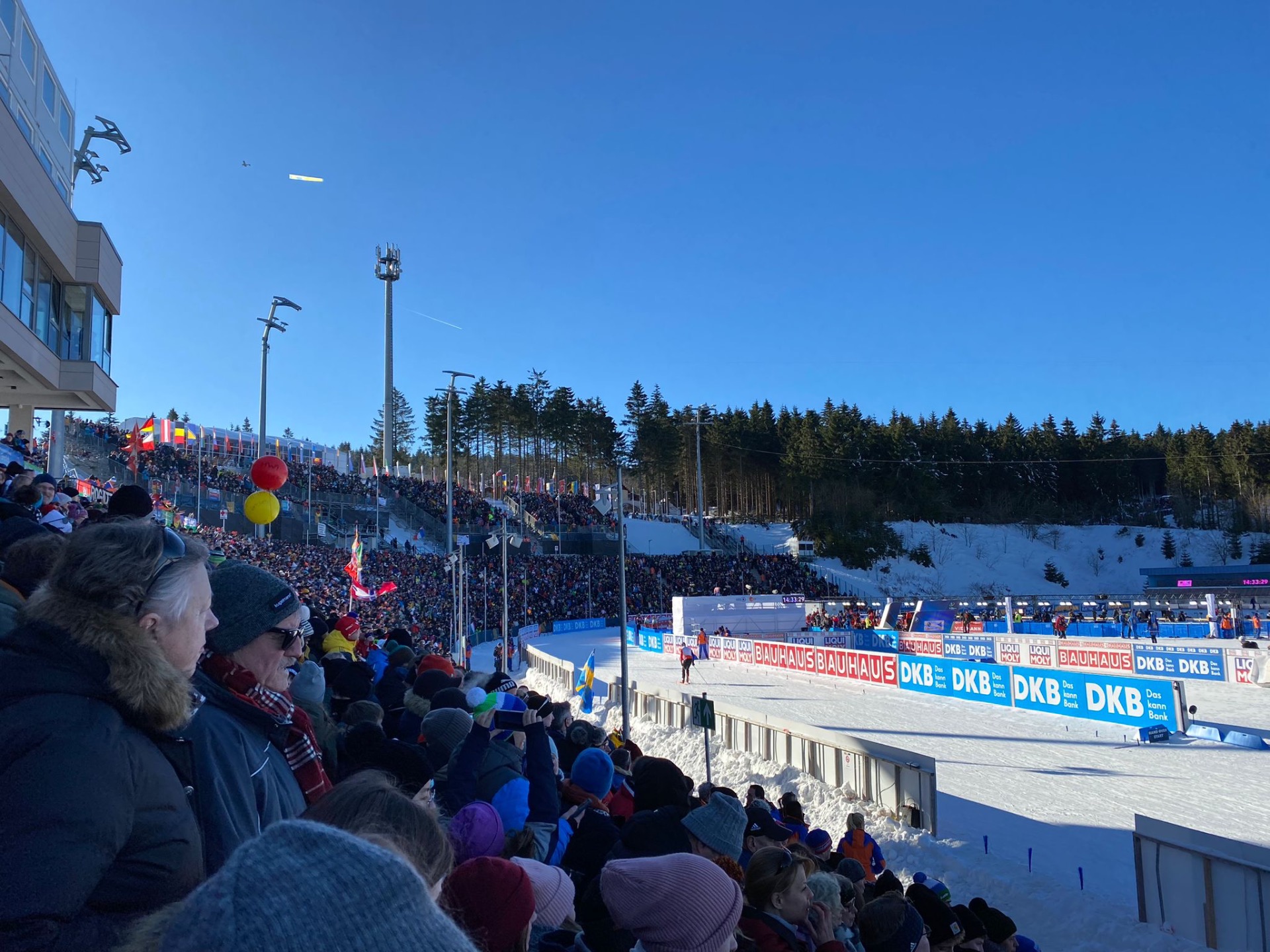 Unsere Schüler und Kollegen beim Biathlonwettkampf in Oberhof - Bild 1