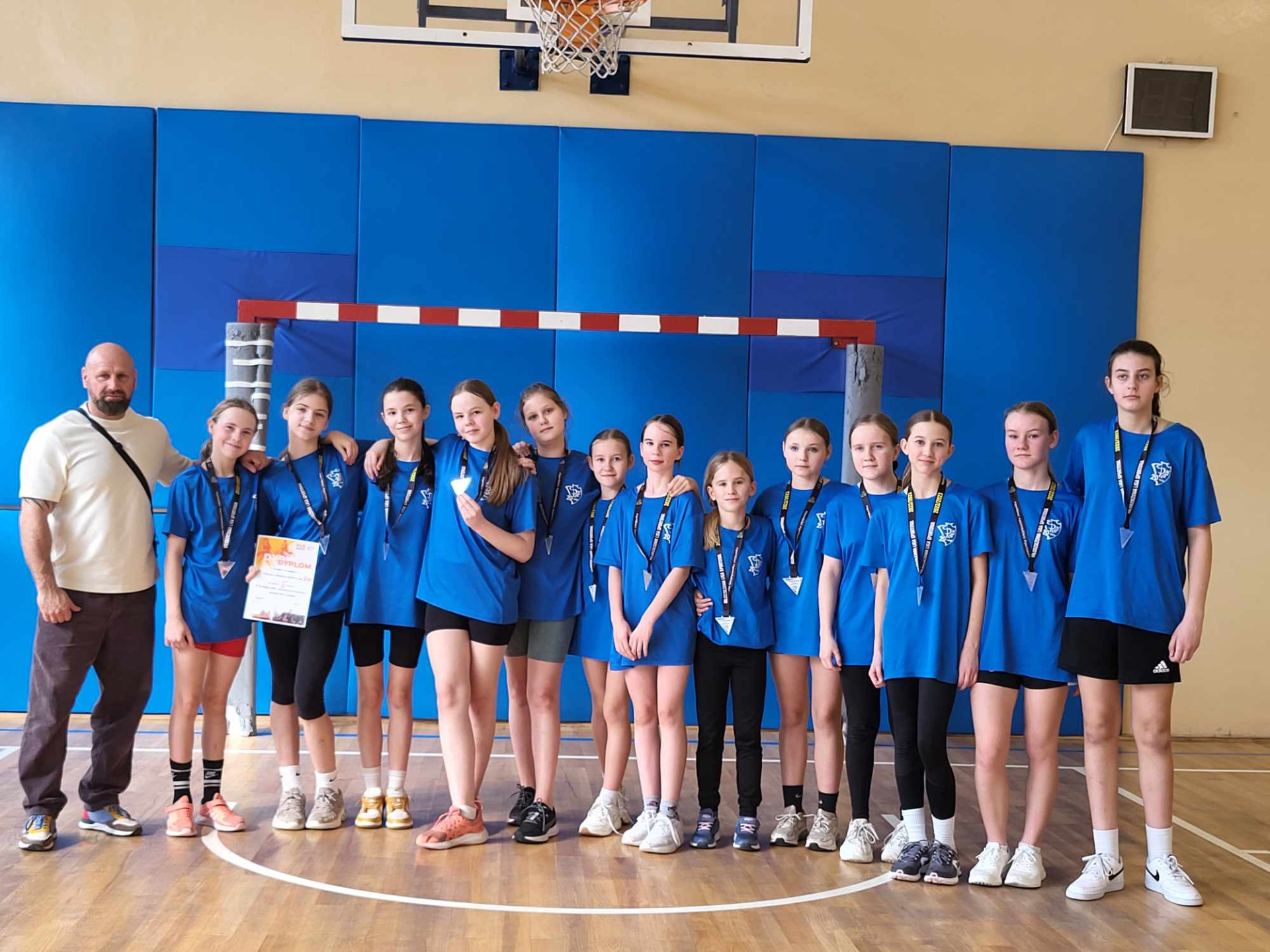 Mistrzostwa płockich szkół w piłce koszykowej - Obrazek 2