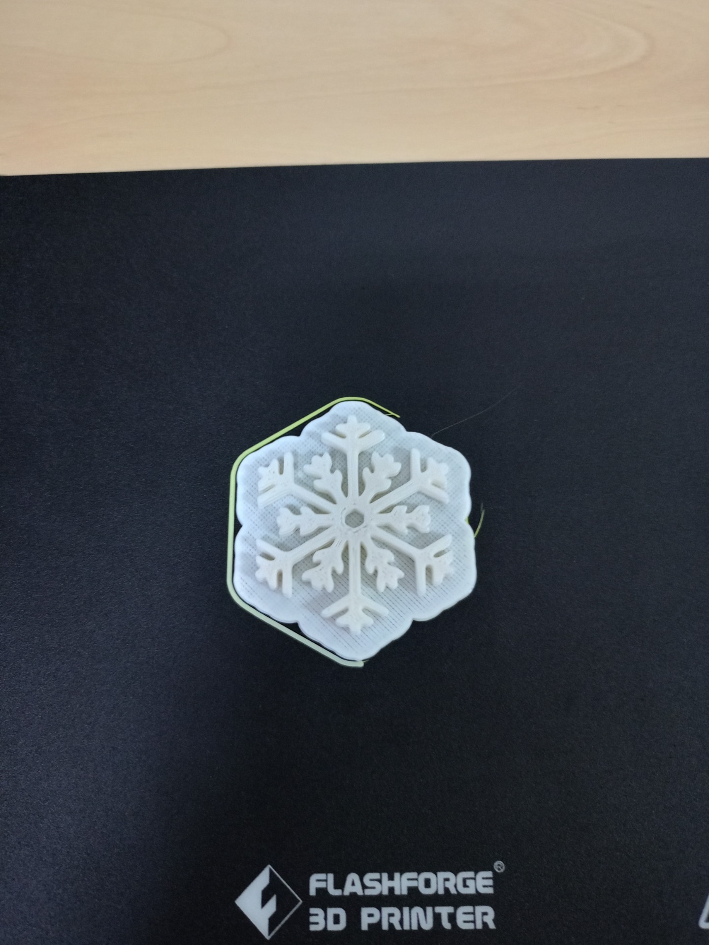 Ozdoby choinkowe, wykonane przez uczniów na szkolnej drukarce 3D
