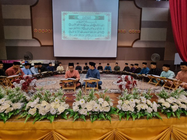 Majlis Khatam Al-Quran & Sumbangan Aidilfitri 2024 - Image 5